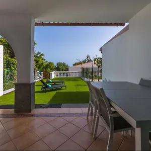  Apartamento Con Jardín Y Buenas Vistas España